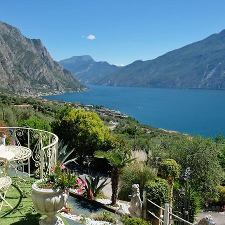 Appartamenti Casa Carlotta Лімоне-суль-Гарда Екстер'єр фото