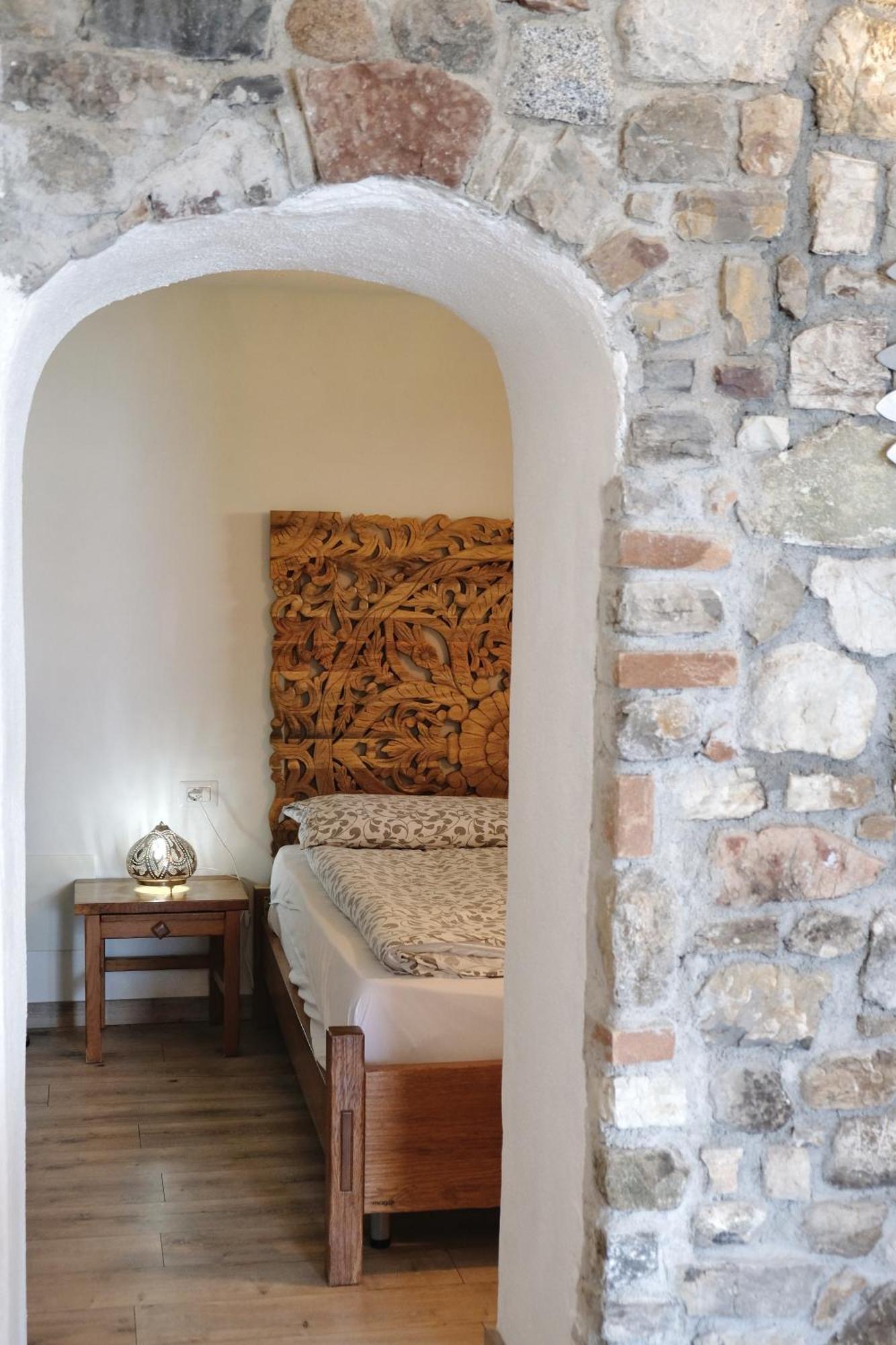 Appartamenti Casa Carlotta Лімоне-суль-Гарда Екстер'єр фото